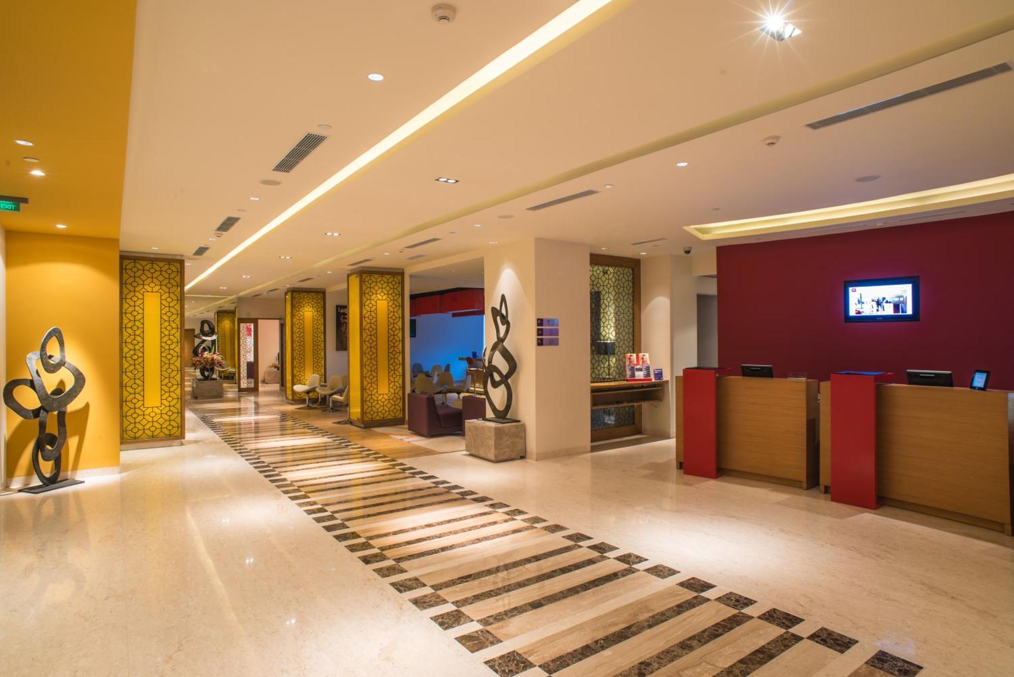 Отель Ibis Bengaluru Hosur Road - An Accor Brand Экстерьер фото